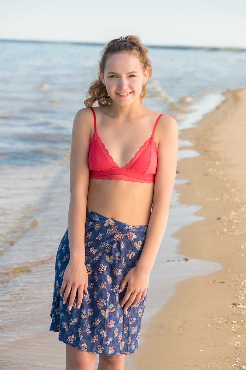 Зоя, 27 лет, 1 размер груди